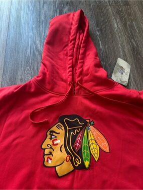 Chicago Blackhawks Men's NHL Red Pullover Hoodie